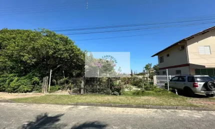 Terreno à venda na Praia do Ervino, São Francisco do Sul 