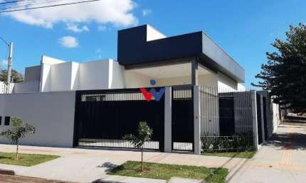 Casa com 3 dormitórios à venda, 157 m² por R$ 670.000,00 - Jardim Monte Rei - Maringá/PR