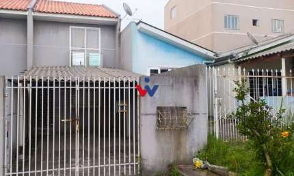 Sobrado com 2 dormitórios à venda, 80 m  por R  320.000,00 - Sítio Cercado - Curitiba PR