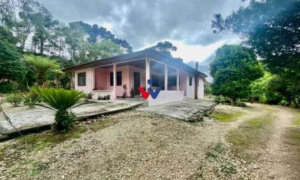 Chácara com 3 dormitórios à venda, 77339 m  por R  1.488.000,00 - Guajuvira - Araucária PR