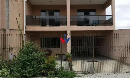 Sobrado 210m , 03 quartos, 01 suíte,r 750.000,00, financia, cidade industrial.