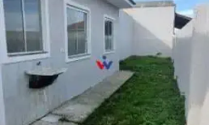 Casa em condomínio com quintal. Tranquilidade e segurança a 20 min de Curitiba