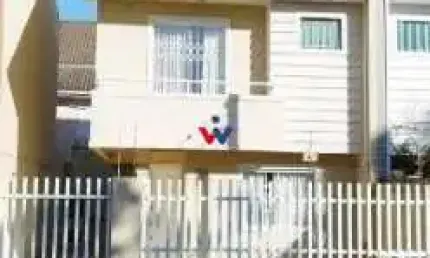 Sobrado 3 Quartos no Novo Mundo por R 620 mil Suíte, Sacada e 3 Vagas