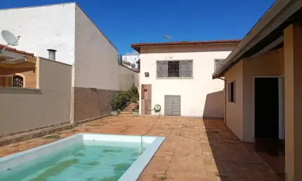 Casa com 3 quartos para alugar na Vila Aeroporto Bauru, Bauru 