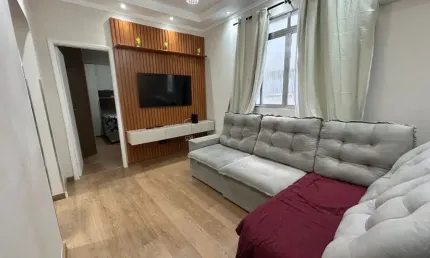 'Oportunidade' Apartamento à venda com 2 dormitórios – reformado, arejado e pronto para morar!