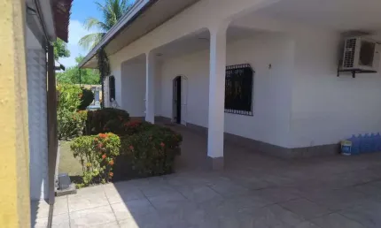 Casa em condomínio fechado com 4 quartos à venda na Avenida Doutor Theomário Pinto da Costa, 2389, Chapada, Manaus