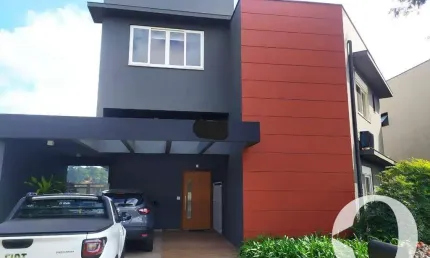 ACONCHEGANTE CASA PRONTA PARA MORAR ! ÓTIMA LOCALIZAÇÃO COM RESIDENCIAL