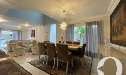 Casa em condomínio fechado com 4 quartos para alugar na Alameda Bertioga, Alphaville, Santana de Parnaíba