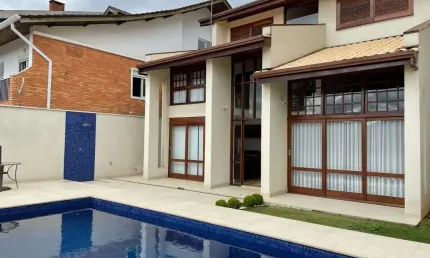 Casa com 3 dormitórios à venda, 300 m² por R$ 3.000.000,00 - Alphaville 03 - Santana de Parnaíba/SP