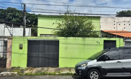 Alugo Casa no bairro de Campo Grande. Recife, Próximo ao Hipódromo