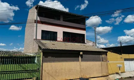 Sobrado 3 pavimentos, 3 quartos, suíte, área de lazer - Riacho fundo II D100