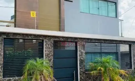 Casa 4 pavimentos, toda reforamda no porcelanato, planejada D102