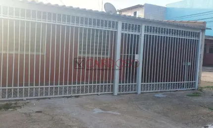 Oportunidade em Samambaia Sul – Casa com 2 Quartos e Garagem