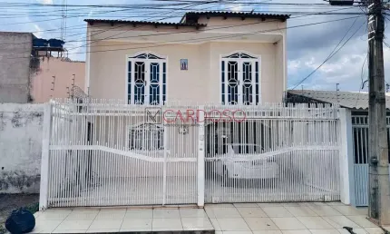 Casa, sobrado, 03 quartos com suíte no riacho fundo II, com armários, na QN 5C