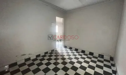 Casa Escriturada 2 Quartos, Lote Grande em Samambaia Norte QR 833, Aceito Proposta