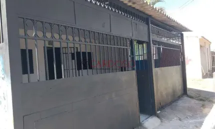 Casa com 4 Quartos e Excelente Localização – Recanto das Emas