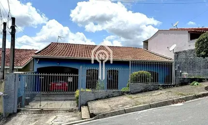 Casa para Venda em Piedade, Cecap, 3 dormitórios, 1 suíte, 3 banheiros, 2 vagas