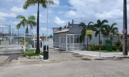 Casa em Condomínio para Venda em Fortaleza, Pedras, 3 dormitórios, 1 suíte, 2 banheiros, 1 vaga