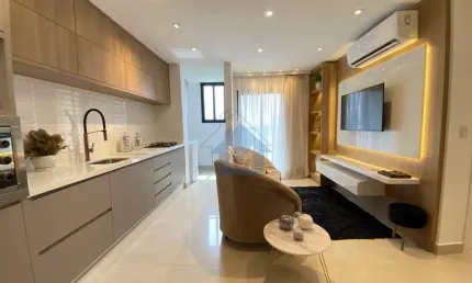 Apartamento novo, 1 suíte e 1 quarto, sacada gourmet, na av. paraná, centro!