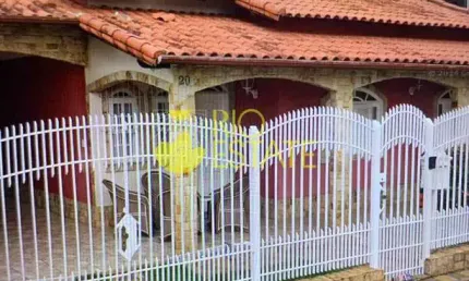 Casa Grande com quintal e área verde. Vila Rica / Vista Verde, Volta Redonda, RJ