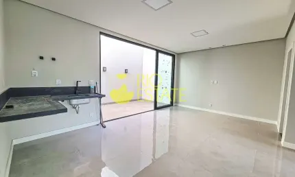 Casa duplex à Venda, Morada da Colina, Jardim Amália, Volta Redonda, RJ