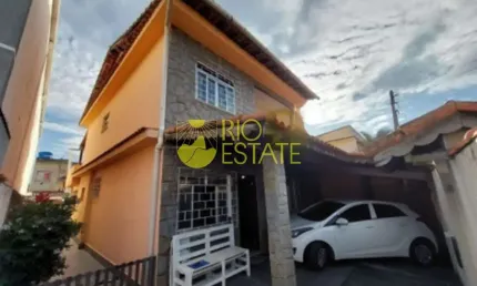 Casa duplex à Venda, Jardim Itatiaia , Itatiaia, RJ