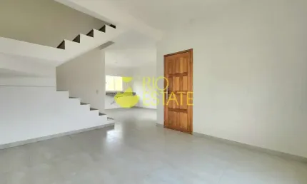 Casa com 2 quartos à venda na Rua Ébano, Roma, Volta Redonda