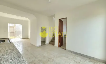 Casa com 2 quartos à venda na Rua Ébano, Roma, Volta Redonda