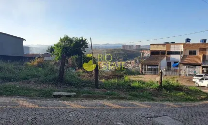 Terreno à venda, 746 m²,  Jardim Amália - Volta Redonda/RJ