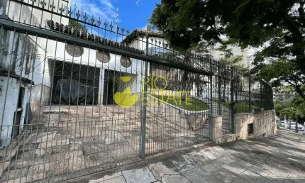 Casa com ótima localização, espaçosa, 5 quartos, 500m2, à venda, Laranjal, Volta Redonda, RJ