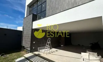Casa com 3 quartos à venda na Rua Professor César Pena, Jardim Belvedere, Volta Redonda