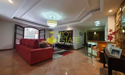Casa 3 quartos, 654m2, Parque Independência -- Barra Mansa/RJ
