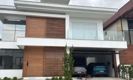 Casa 3 quartos com 3 suítes e 279m² - pedra branca - plc