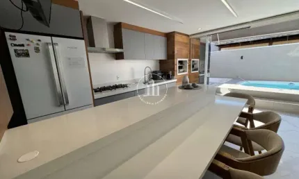 Casa em condomínio fechado com 2 quartos à venda na Avenida Paulo Roberto Vidal, 1455, Bela Vista, Palhoça