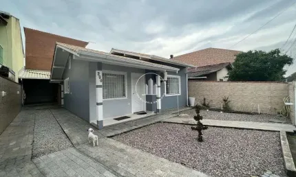 Casa com 2 quartos à venda na Rua Santa Maria, 250, Madri, Palhoça