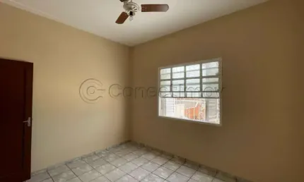 Casa Sobrado de 122m² com 03 quartos sendo 01 suíte disponível para locação - Vila Tibério