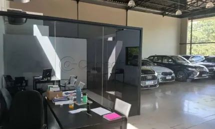 Salão comercial de 573m² disponível para locação - Jardim Botânico.