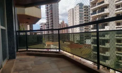 Apartamento de 167m² com 04 quartos sendo 01 suíte para locação - Centro