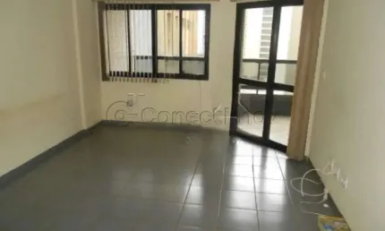 Apartamento padrão de 110m² com 03 quartos sendo 01 suíte disponível para locação - Centro.