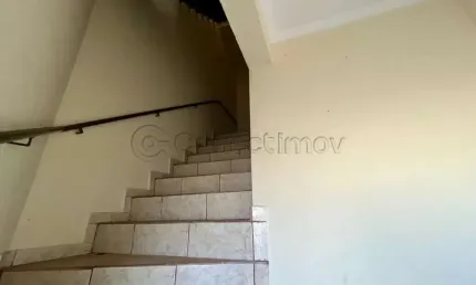 Casa Sobrado de 187m² com 04 quartos e 02 suítes disponível para locação - Sumarezinho