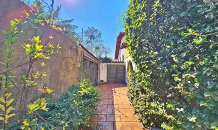 Casa padrão 228m² disponível para venda e locação no bairro Alto da Boa Vista em Ribeirão Preto.