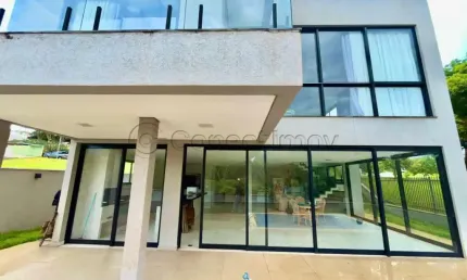 Casa de condomínio de 355m² com 03 suítes para locação - Alphaville 3