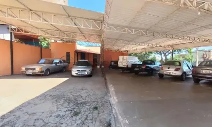 Galpão de 326m² com 01 banheiro para locação - Sumarezinho