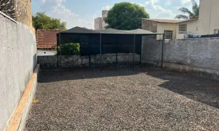 Terreno - Estacionamento 410m² disponível para locação e venda /  Bairro Campos Elísios, Ribeirão Preto