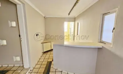 Excelente Localização - Encontre Seu Novo Salão Comercial com a Imobiliária Conectimov.