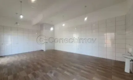 Excelente Localização - Encontre Seu Novo Salão Comercial com a Imobiliária Conectimov.