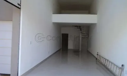 Imóvel Comercial de 105m² com 02 banheiros disponível - Centro