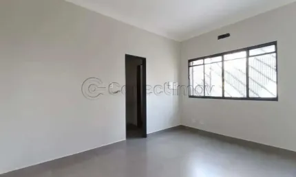 Excelente Localização - Encontre Seu Novo Salão Comercial com a Imobiliária Conectimov.