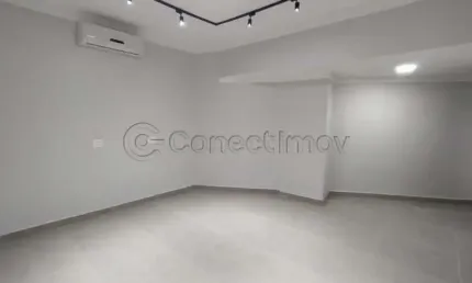Excelente Localização - Encontre Seu Novo Salão Comercial com a Imobiliária Conectimov.