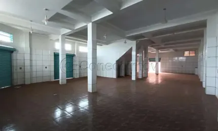 Salão comercial de 339m² com 02 banheiros para locação - Campos Elíseos